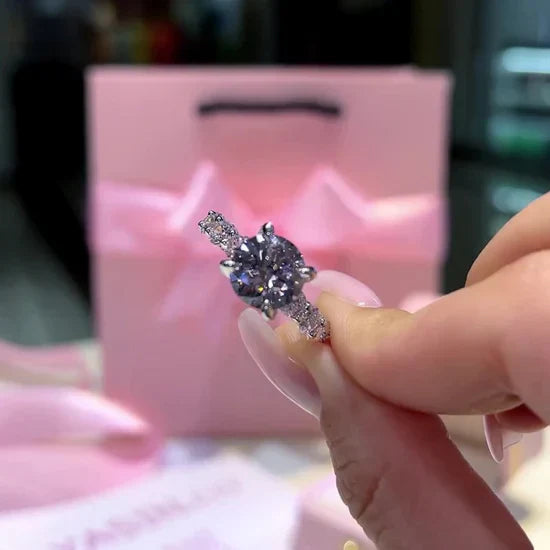 Crystal Radiance Silver Ring – Elegant White Spark