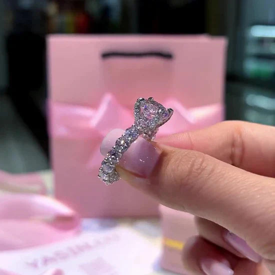 Crystal Radiance Silver Ring – Elegant White Spark